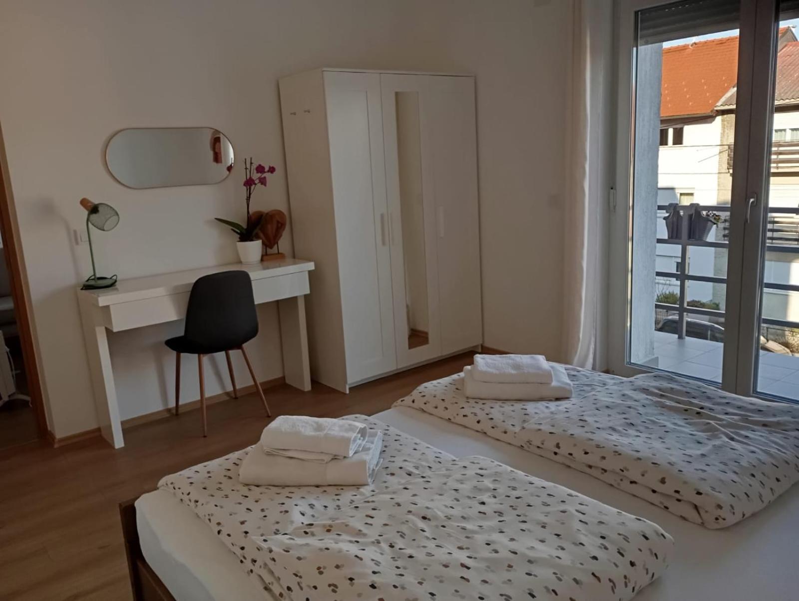 Apartman Zagreb , With Balcony And Free Parking Zewnętrze zdjęcie